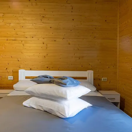 Ekvator New 2025 ホテル *