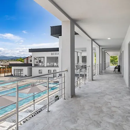 Ekvator New 2025 ホテル ソロトヴィノ